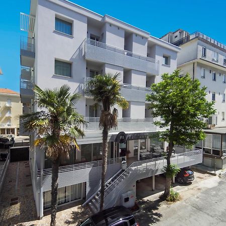 B&B Primrose Residence Hotel Rimini Eksteriør bilde