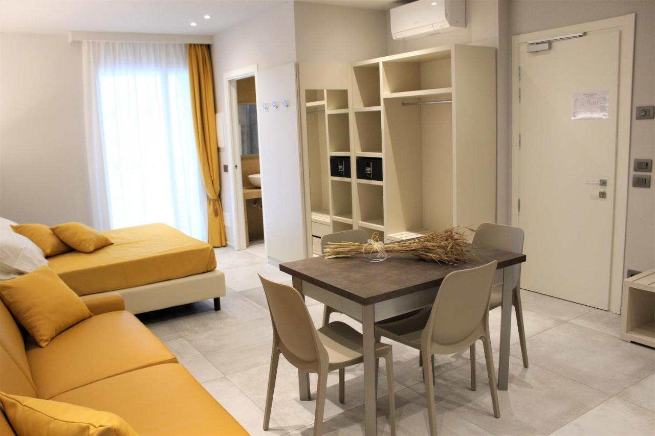 B&B Primrose Residence Hotel Rimini Eksteriør bilde
