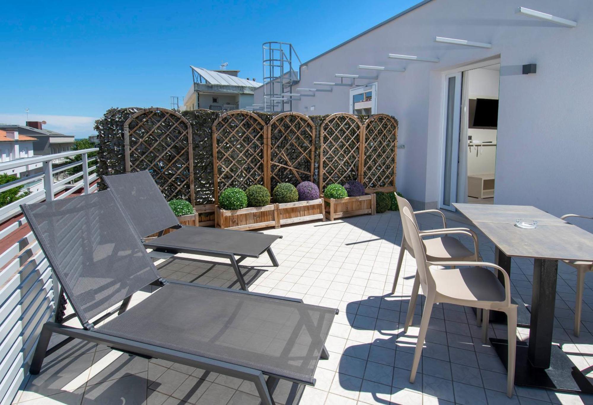 B&B Primrose Residence Hotel Rimini Eksteriør bilde
